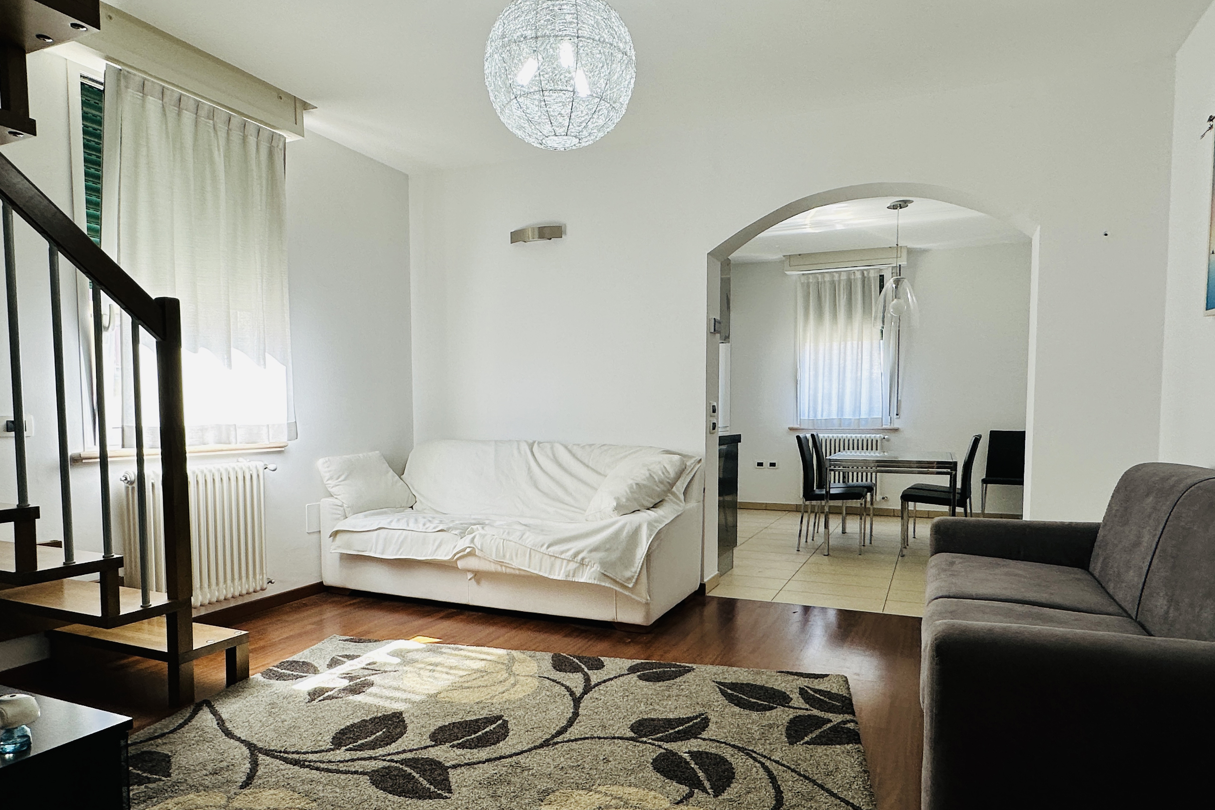 Vendita appartamento su due livelli con garage Pesaro - Zona mare (AP825)